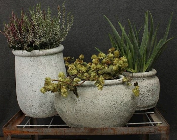 J Ceramic pot 31.5*19.5 ?18 cm