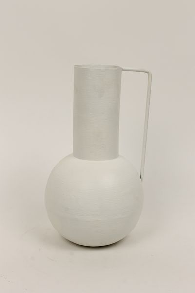 J iron grit hmd ball vase M white D17H32			