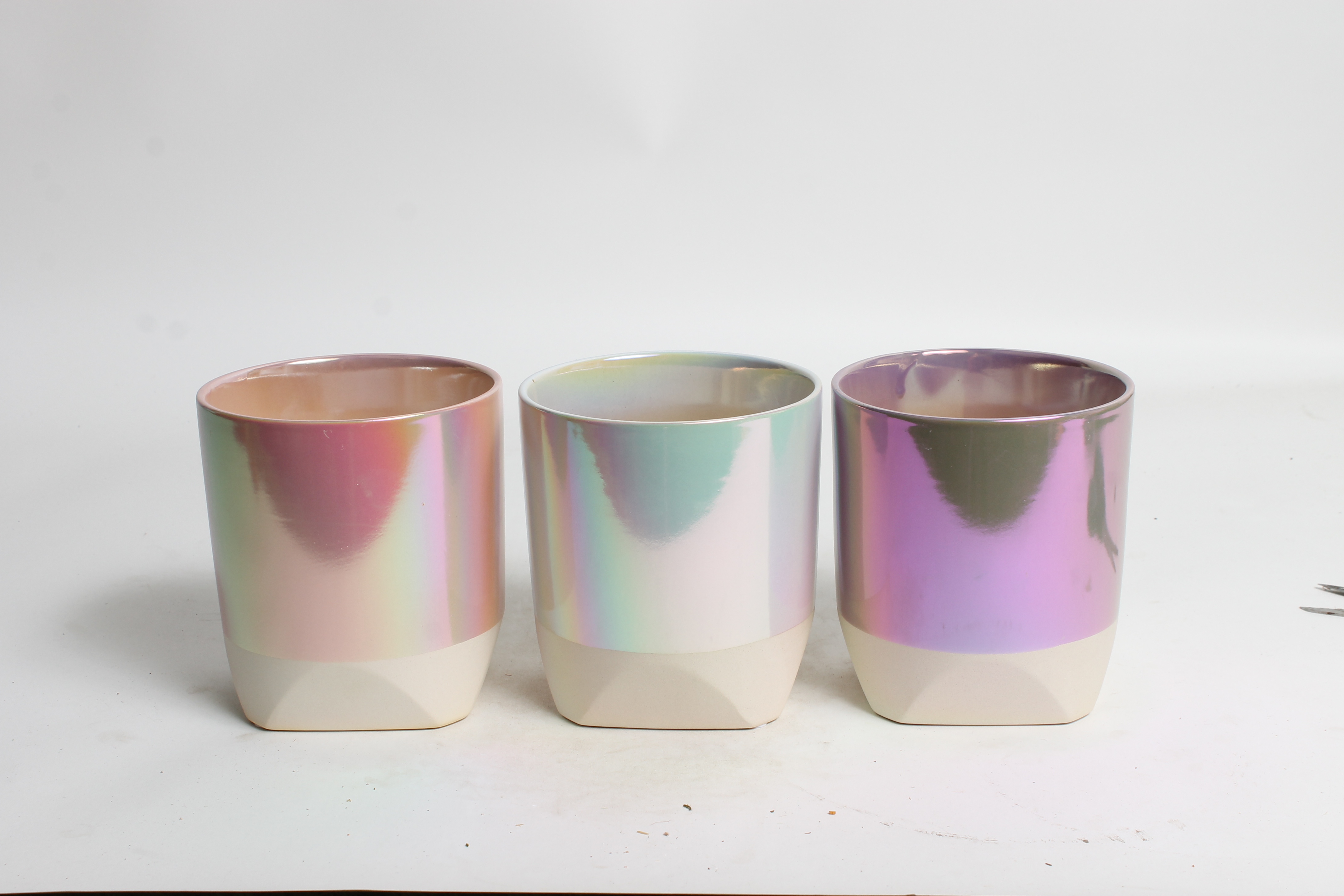 J Ceramic pot S/3 li/wh/pu ES12