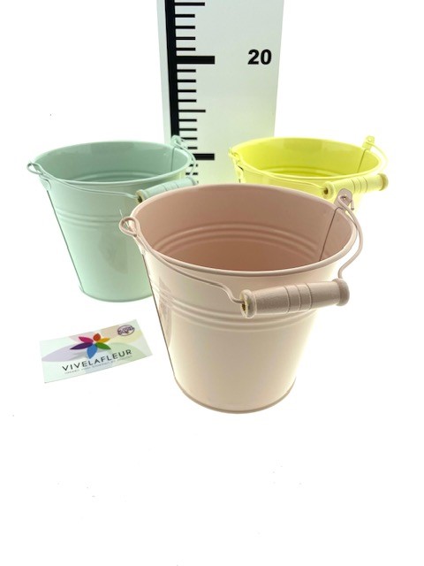 B Scott bucket mix colors H13 / D15cm