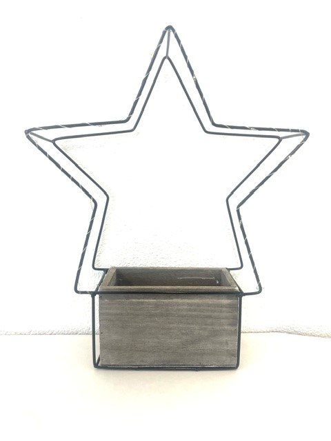 N wood with star + 14 Led H36,5 / B28cm