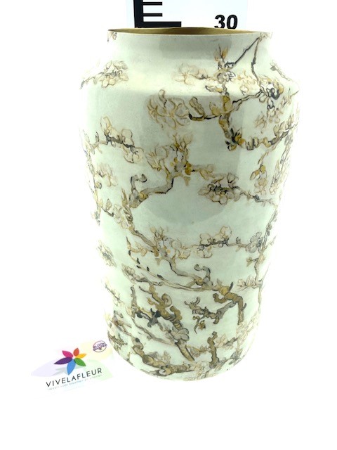 Iron Vase H30 / D18 cm (Wit)