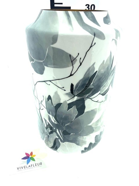 Pre-Sale H30 / D18 cm Shadow S