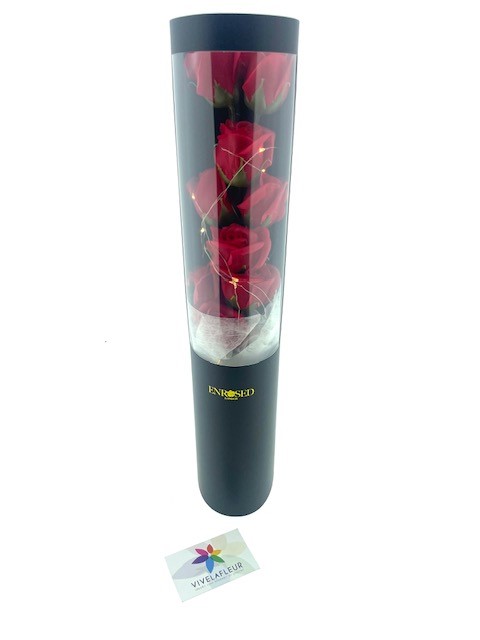 Kokker red roses with LED